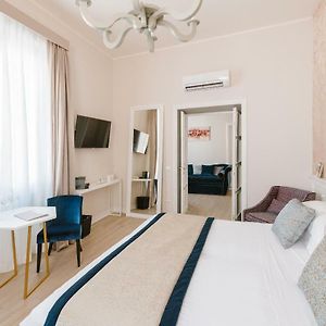 Rhea Silvia Luxury Navona